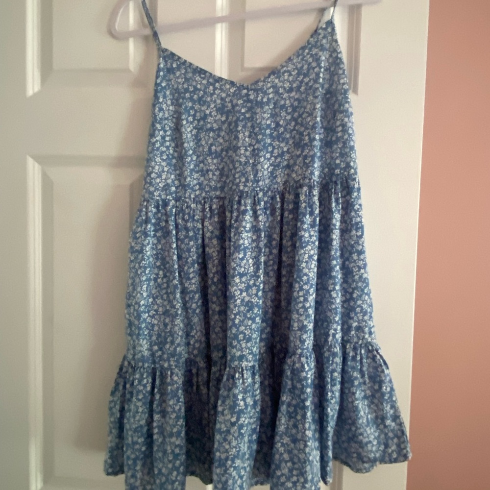 Flowy blue flowery dress
